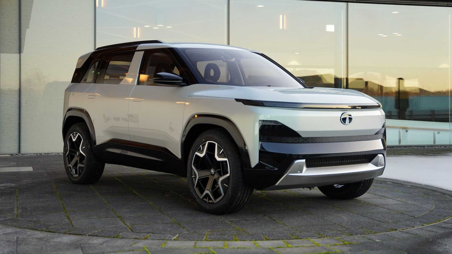 Tata Sierra Is Back: New SUV Launched in India After 25 Years , Price, Features, Variants Compared